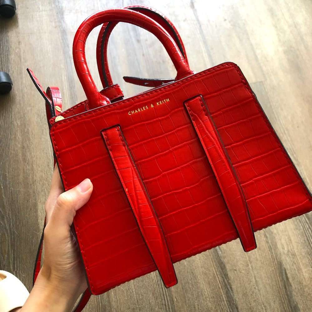 Charles and Keith Croc-effect Top handle bag - Red